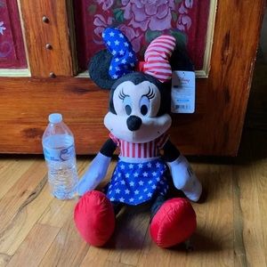 Minnie plush NWT